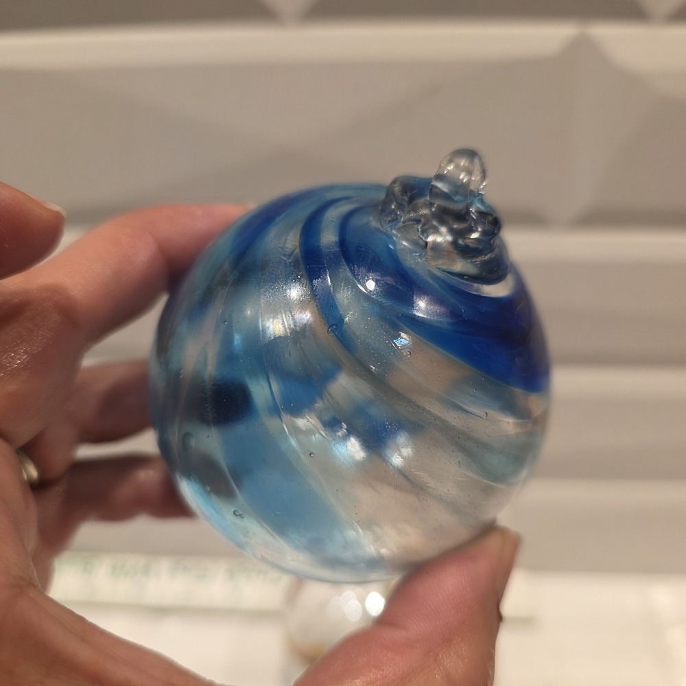 Set Of 2 Art Glass Hand Blown Christmas Ornament Orb Balls Blue Swirl & Multi - Picture 5 of 13